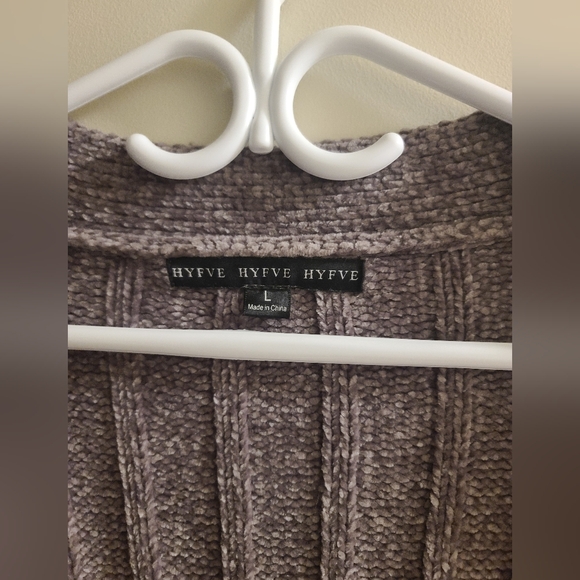 🦄 HYFVE oversized Chenille cardigan - Picture 2 of 5